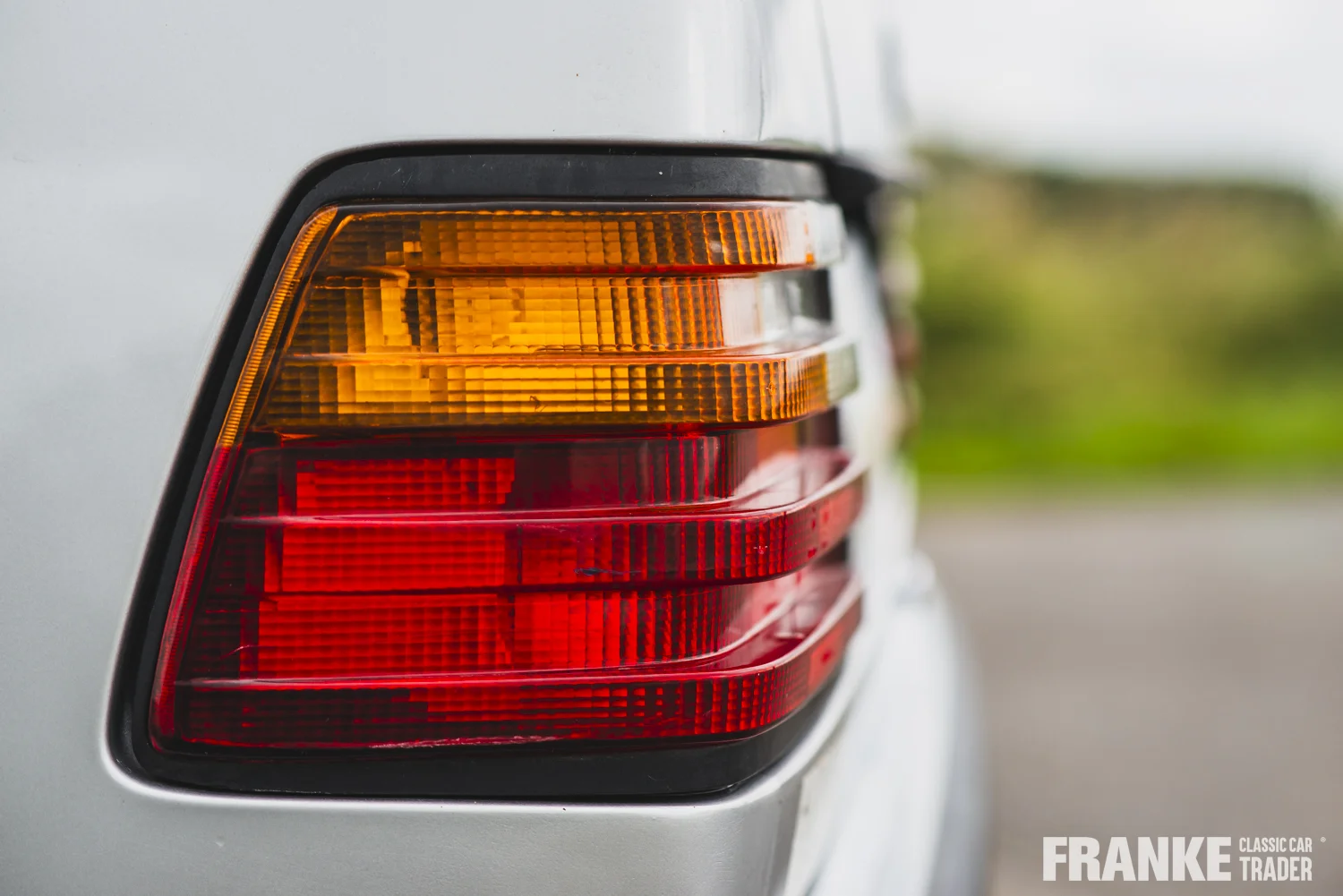 Mercedes-Benz 230 CE - 17 mb 230 cev 6174 - WDB1240431B611217