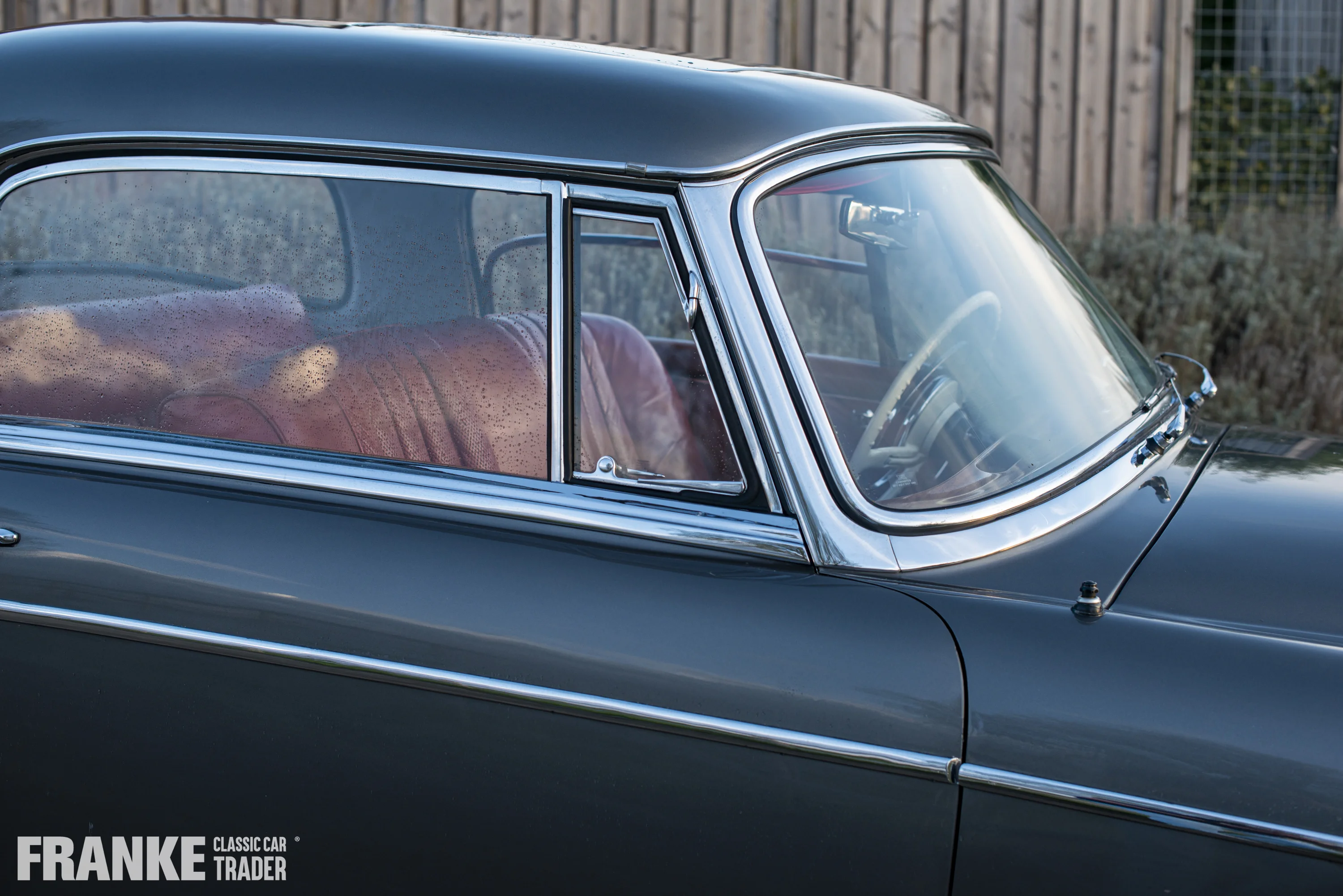 Mercedes-Benz 220 SE Coupe - 19 mercedes220se coupe4949 3 - 2-2024