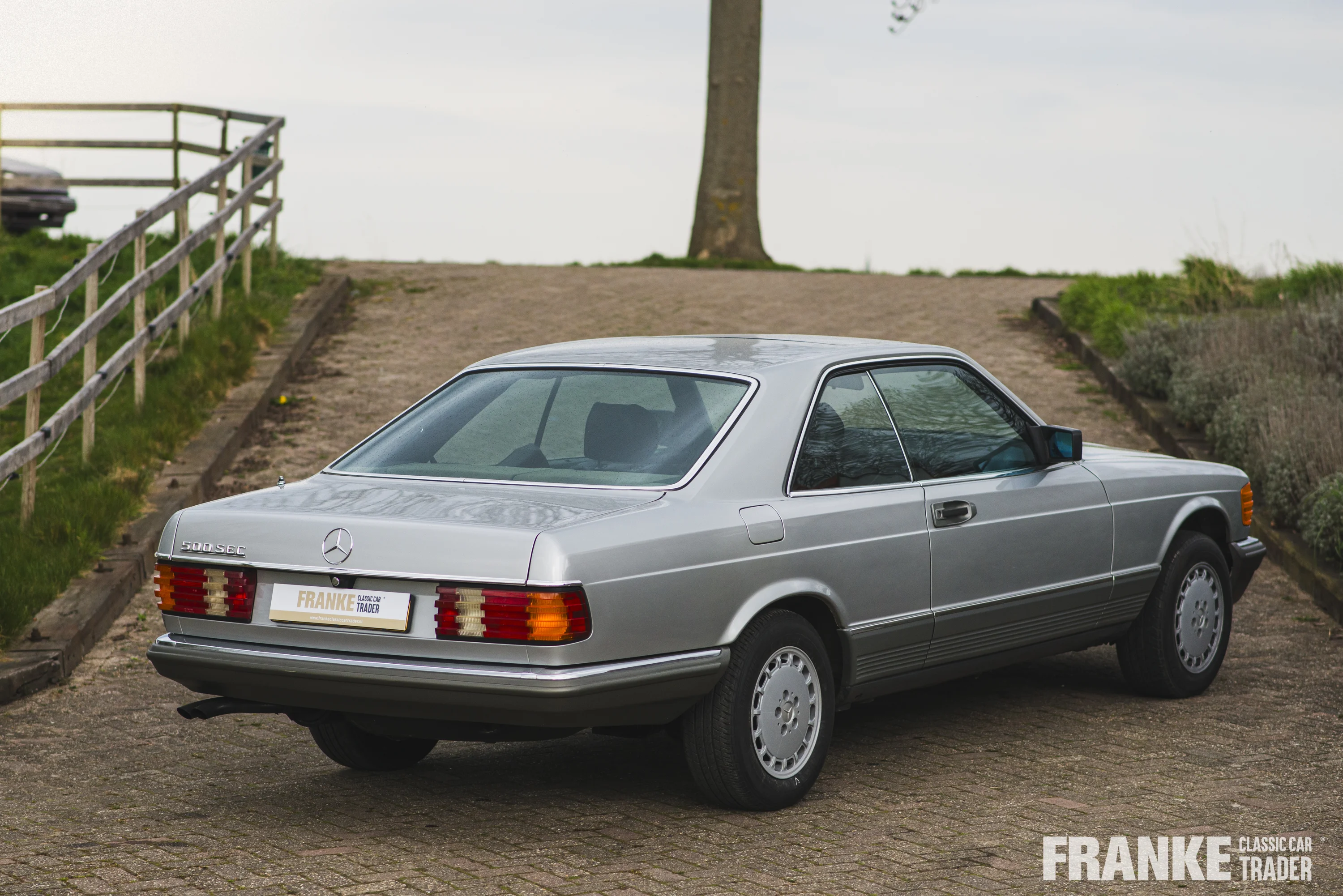 Mercedes-Benz 500 SEC - 2 mercedes 500 sec silver 834711 - 3-2024
