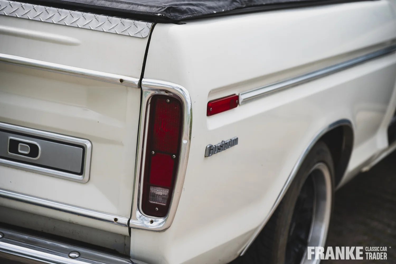 Ford F100 - 20 ford f100 wit 1176 - F100-3-26