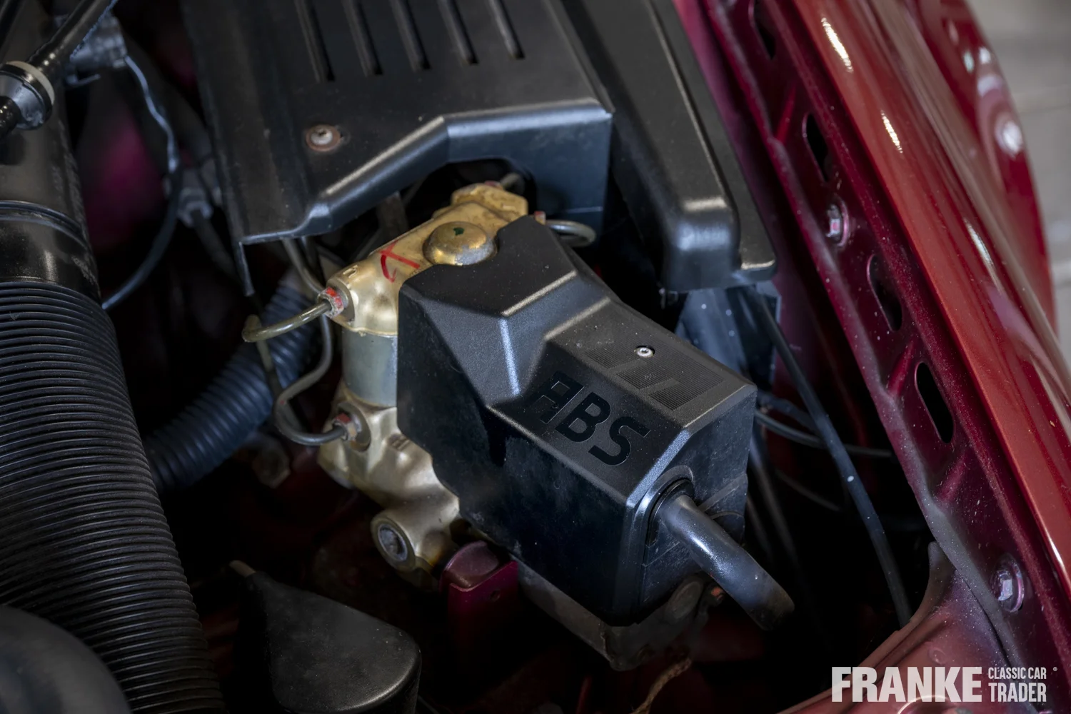 Mercedes-Benz 300 SL (R129) - 28 mb 300sl u9 1992 0939 - MB300SLU9-526