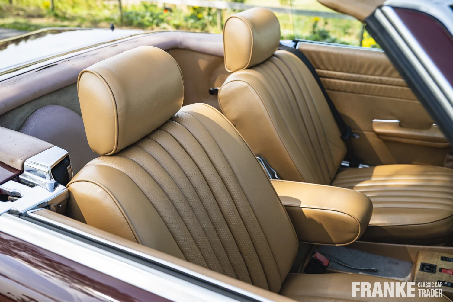 Mercedes-Benz 380 SL - 32 mb 380 sl 84 358 - WDBBA45A1EA008946
