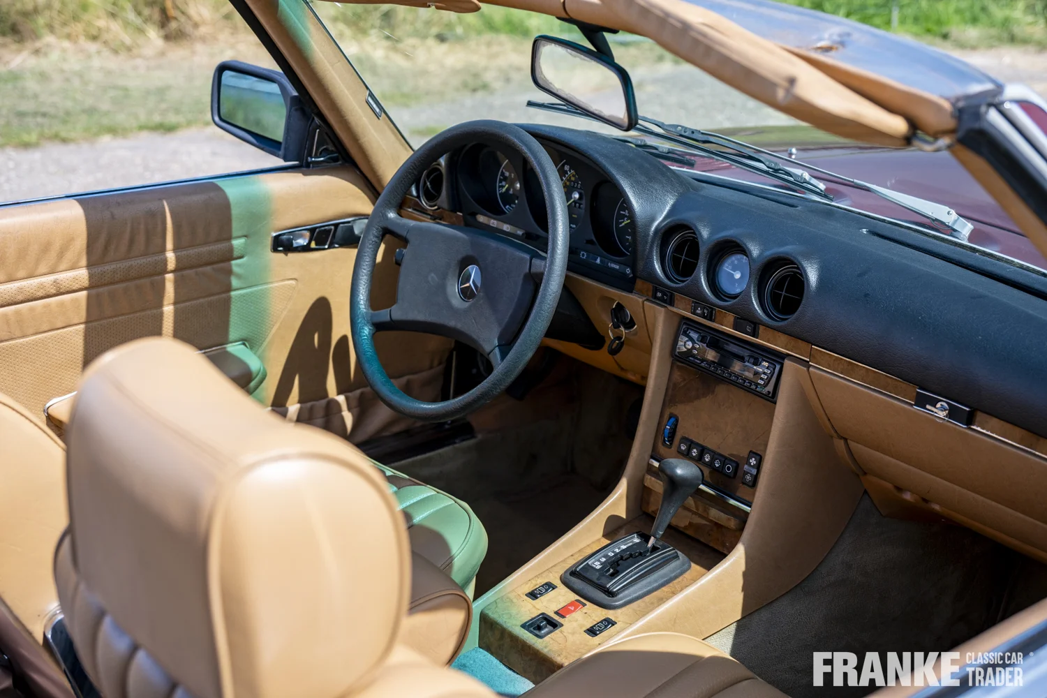 Mercedes-Benz 380 SL - 34 mb 380 sl 84 701 - WDBBA45A1EA008946
