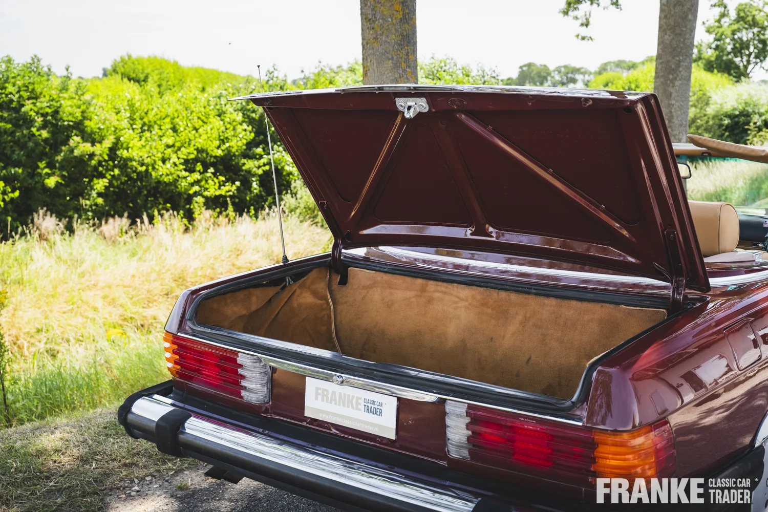 Mercedes-Benz 380 SL - 44 mb 380 sl 84 799 - WDBBA45A1EA008946