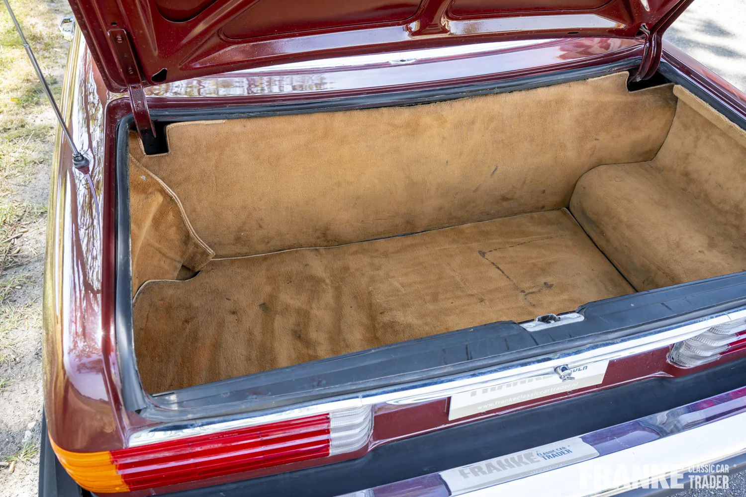 Mercedes-Benz 380 SL - 45 mb 380 sl 84 796 - WDBBA45A1EA008946