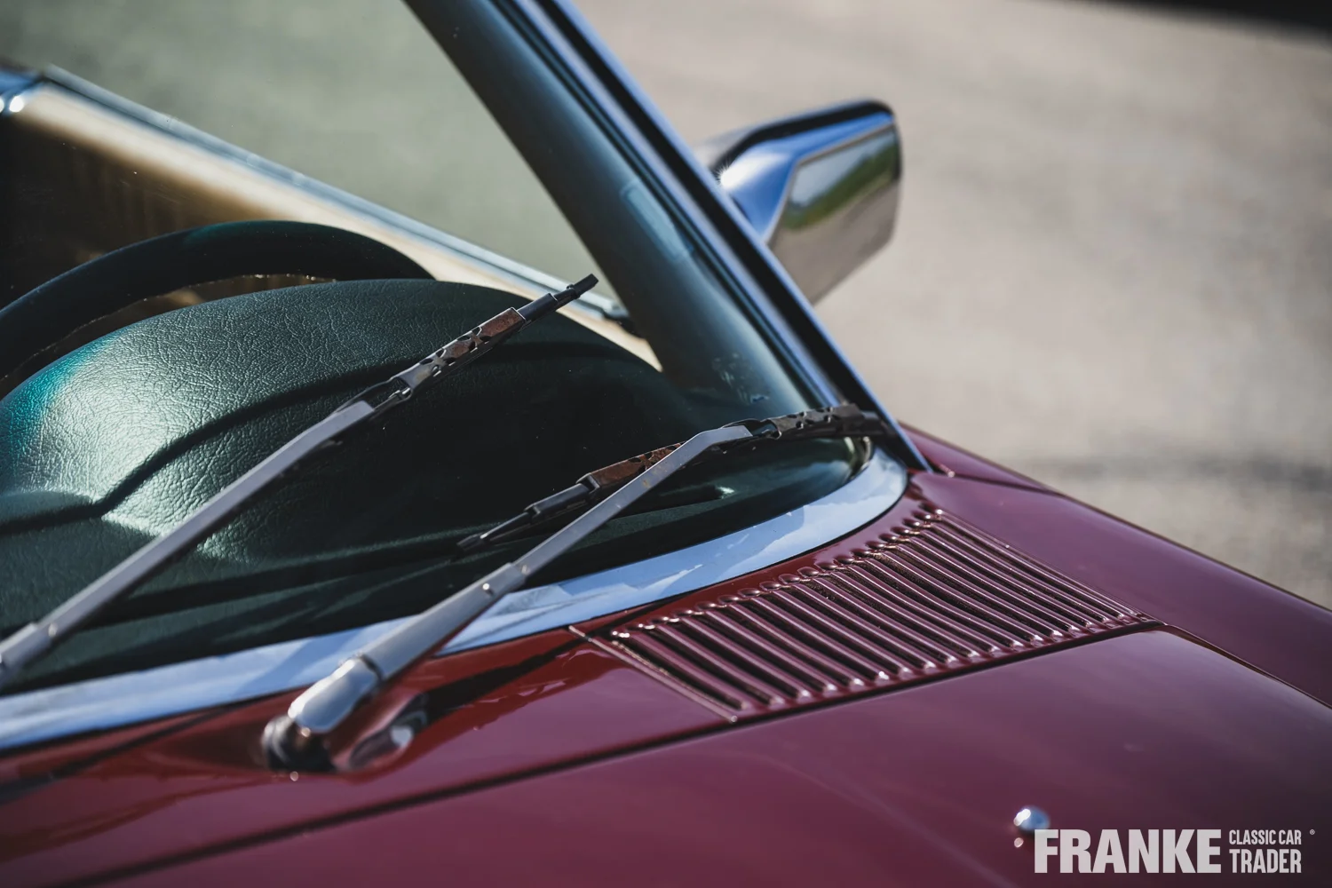 Mercedes-Benz 380 SL - 56 mb 380 sl 84 750 - WDBBA45A1EA008946