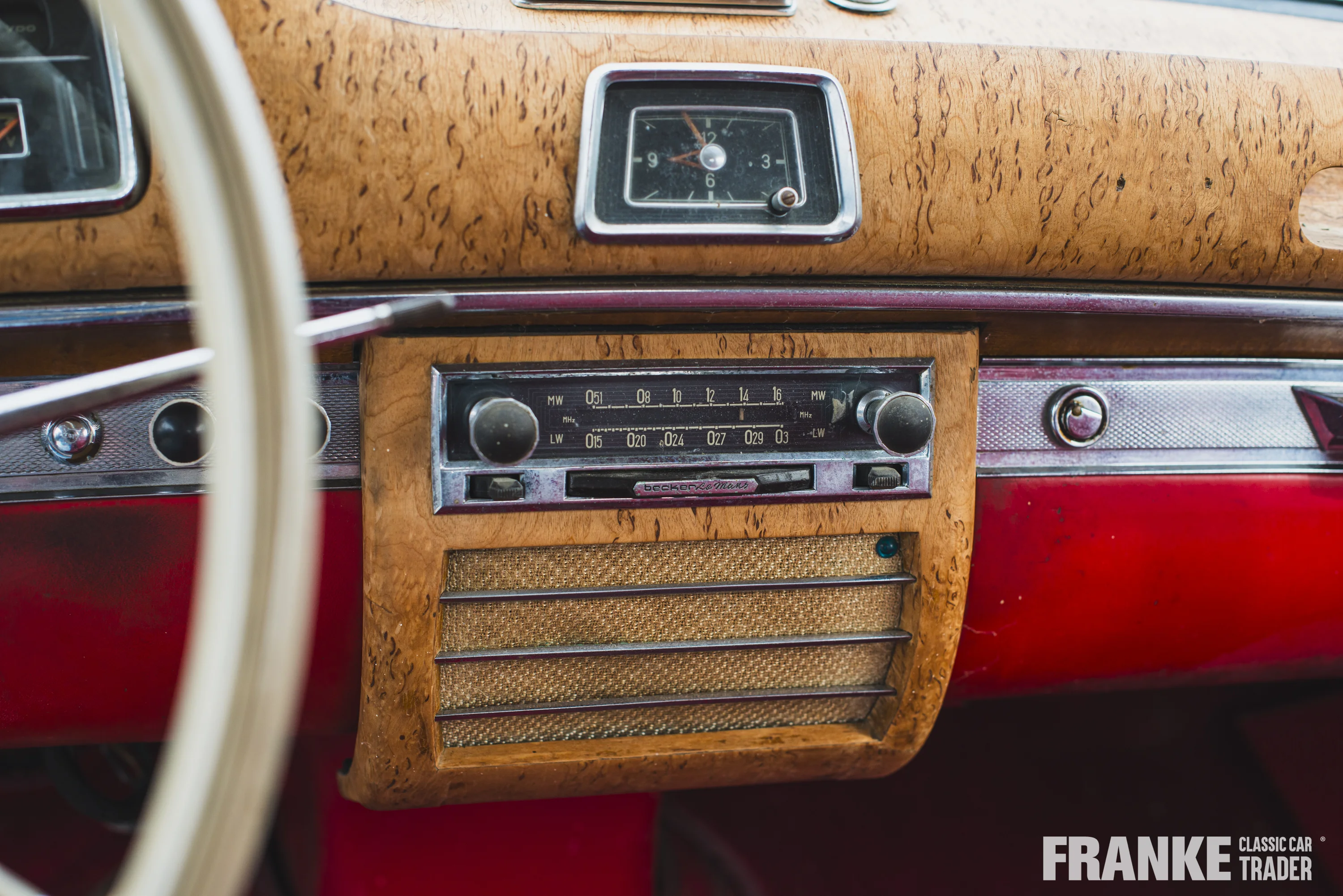 Mercedes-Benz 220 S Cabriolet - 6 mercedes 220 s cabrio beige3906 - 1-2024