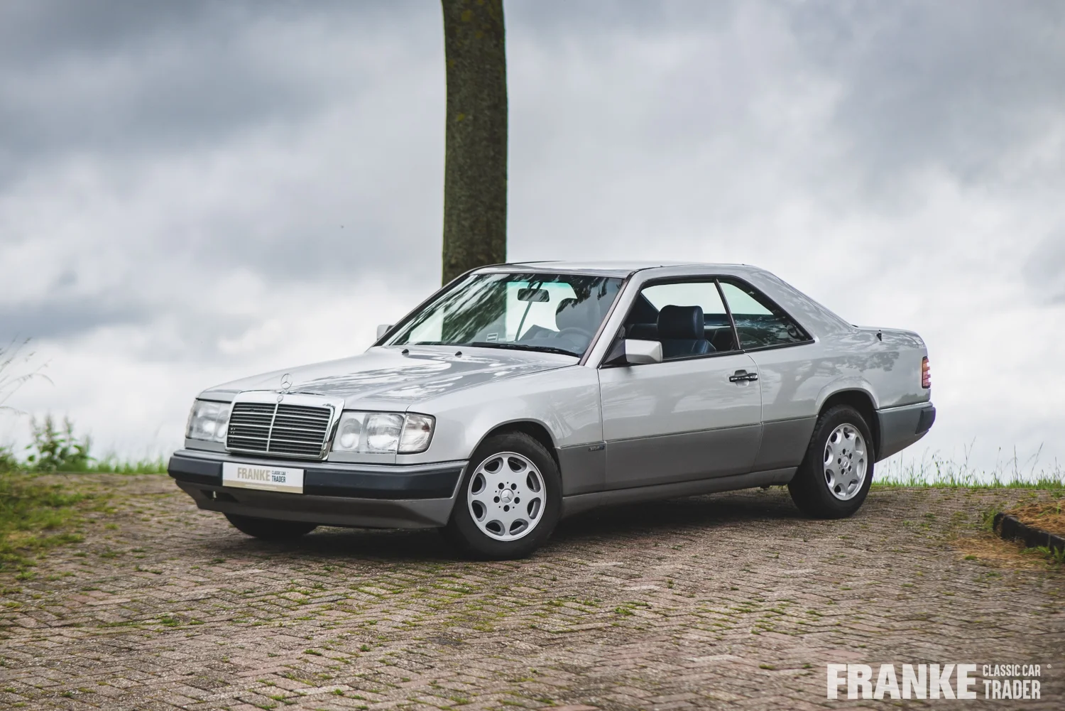 Mercedes-Benz 230 CE - 64 mb 230 cev 6117 - WDB1240431B611217