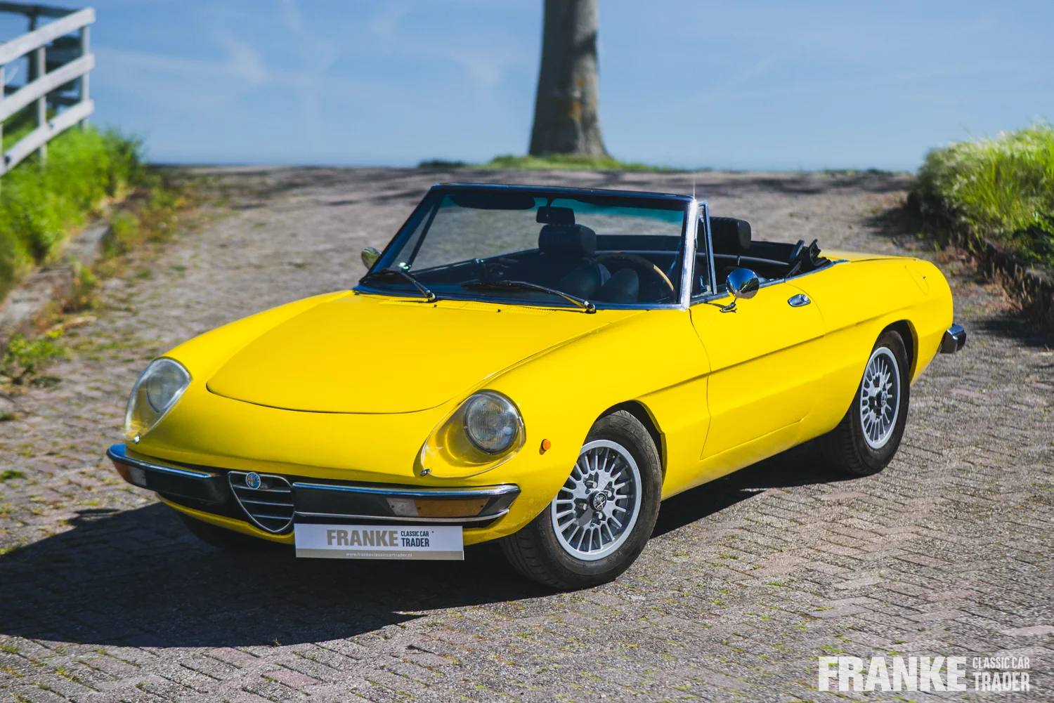 Alfa Romeo Spider - Alfa romeo spider 72 geel fcct 1 - 197209-2025