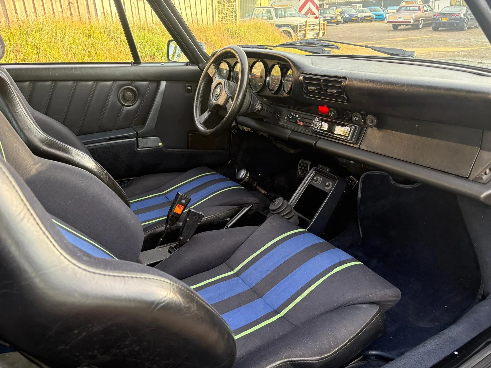 Porsche 911 - Photo 2025 09 13 20 01 22 5 - 911-3-26